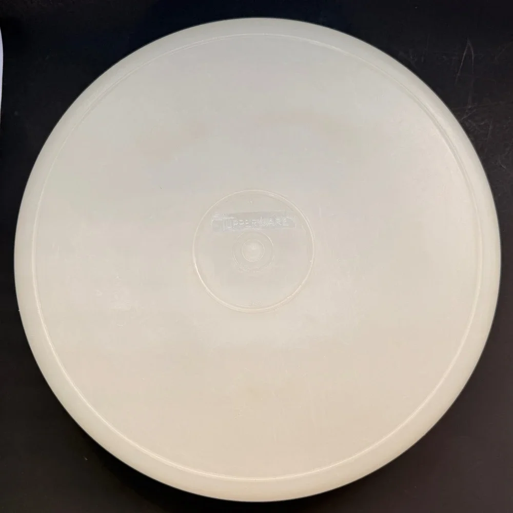 Vintage Tupperware Round Cupcake Cookie Pie Carrier Sheer White *